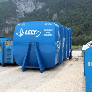 collecte-2-COMPACTEUR Bennes et containers pour évacuer, traiter et valoriser les déchets