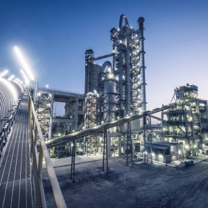 thyssenkrupp cement plant at night