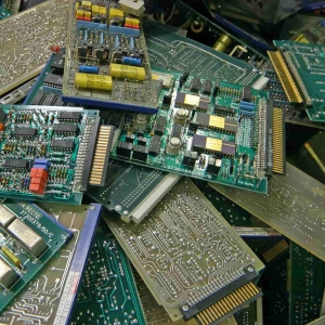 Collecte des déchets d’équipements électroniques et informatiques (DEEE ou D3E) Collecte des déchets d’équipements électroniques et informatiques (DEEE ou D3E)