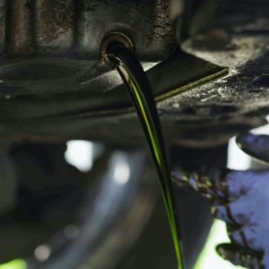 3-huile-scaled Traitement des huiles hydrauliques